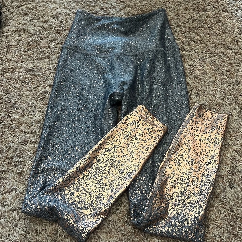 Beyond Yoga Alloy Ombré High Waist Leggings Size Small - Picture 3 of 6